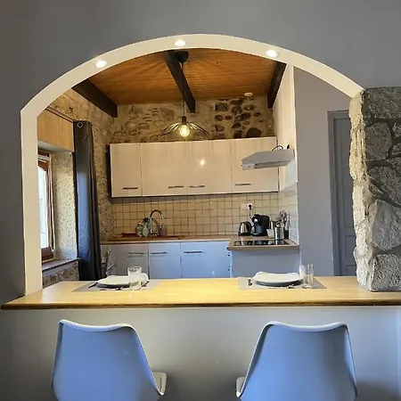 Apartment De Charme Au Coeur De Valreas